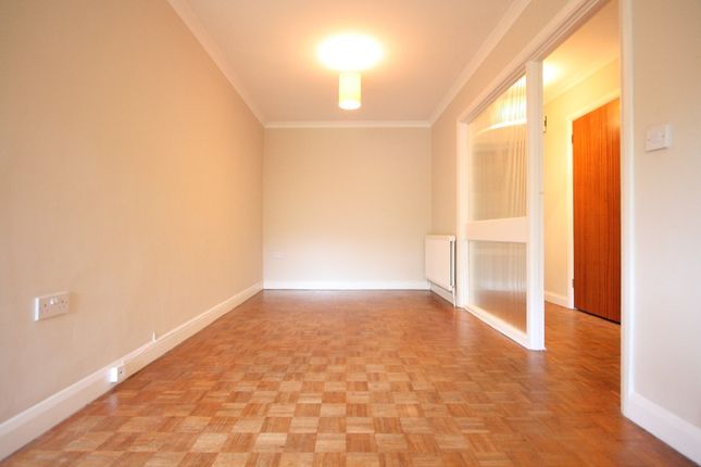 5 Branham Court, Sandy Lodge Way, Northwood photo 5