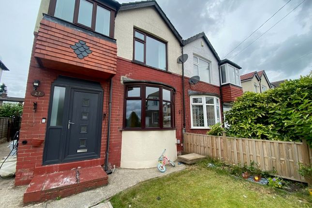 3-bed house on 27, Priesthorpe Avenue, PUDSEY, £1,250/mo