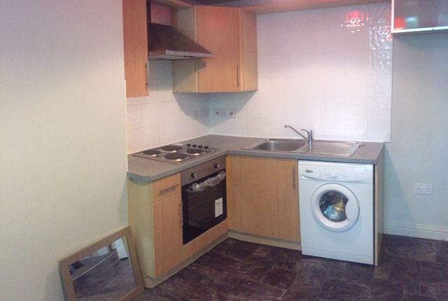 Thumbnail Flat to rent in College Grove View, Wakefield