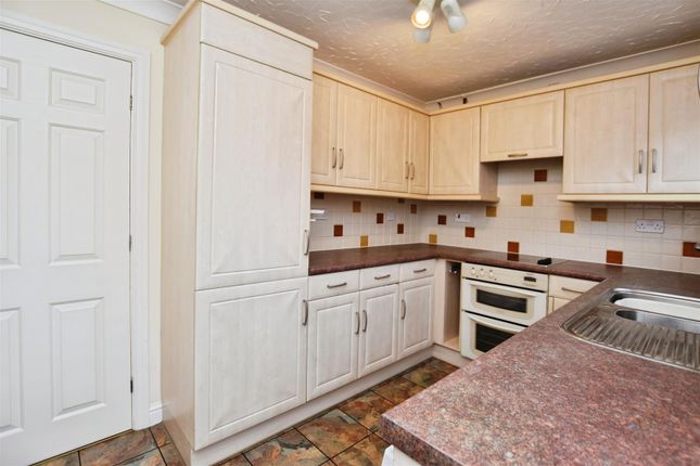 Cleeve Road, Hull photo 4