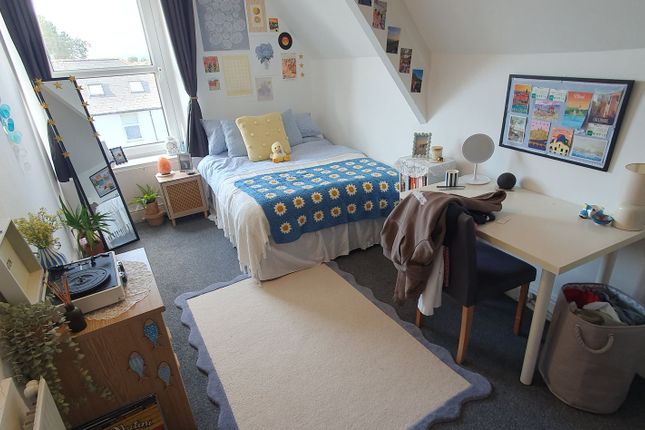 4-bed flat on 34a Woodville Road, Cardiff, £2,260/mo