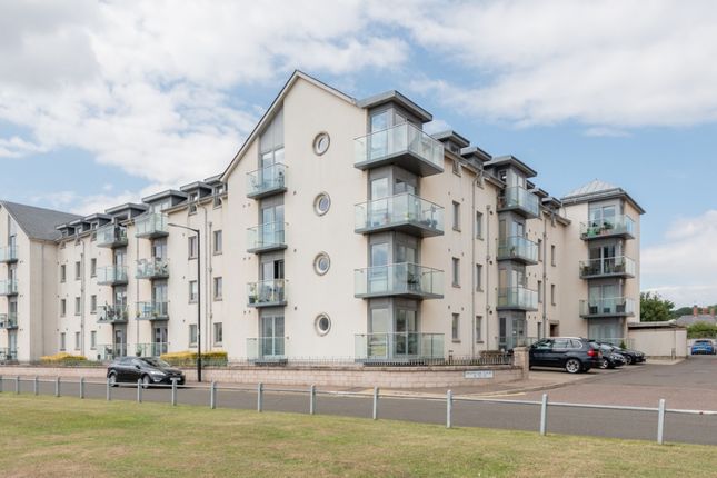 Thumbnail Flat for sale in Links Parade, Carnoustie, Angus