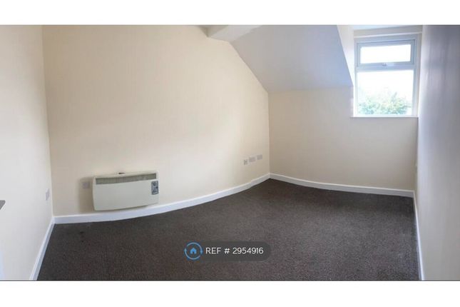 Flat, High St Eston, Middlesbrough photo 4