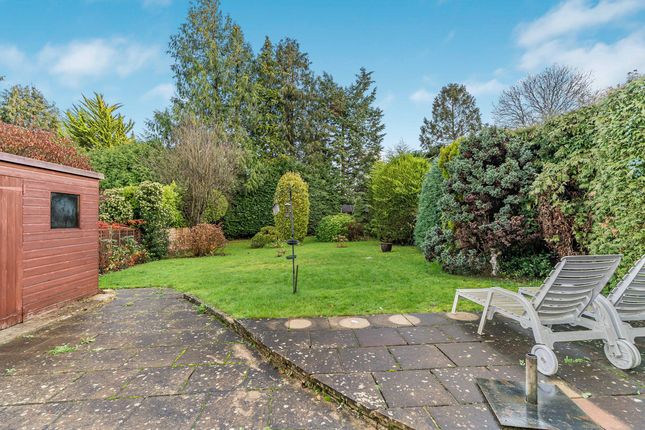 78, Taunton Lane, Coulsdon photo 3