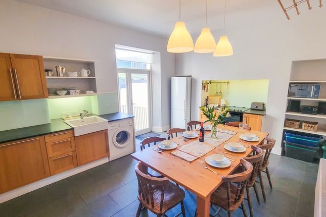2b The Crescent, Woolacombe photo 4