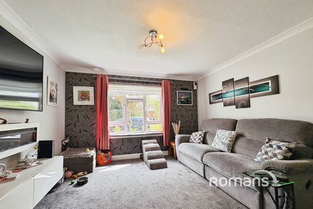 77, Blaire Park, Hampshire photo 2