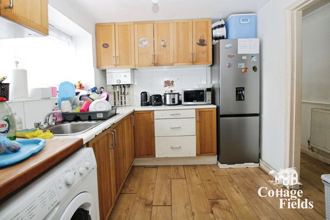 12 Ordnance Road, Enfield photo 2
