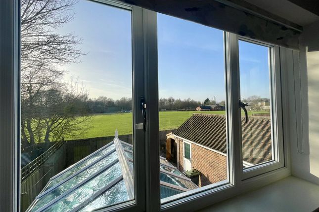 7B, Orchard Close, Suffolk photo 2