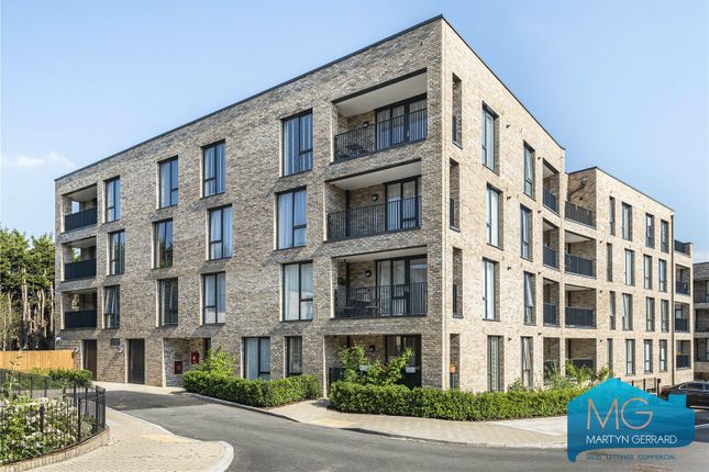 Thumbnail Flat for sale in Dollis Valley Drive, Barnet