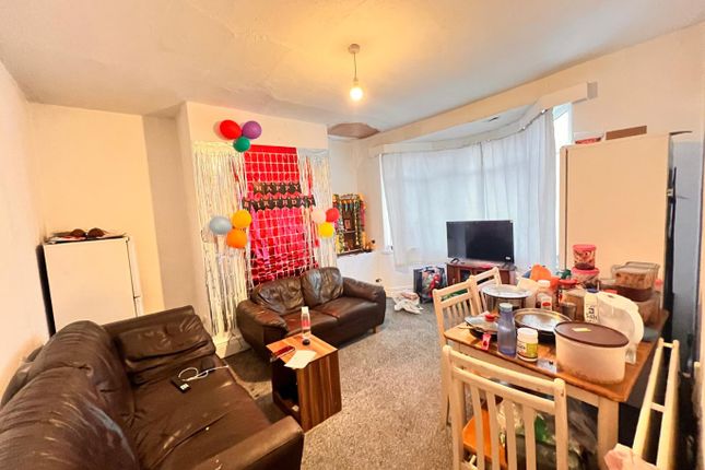 139, Fenham Hall Drive, Newcastle upon Tyne photo 4