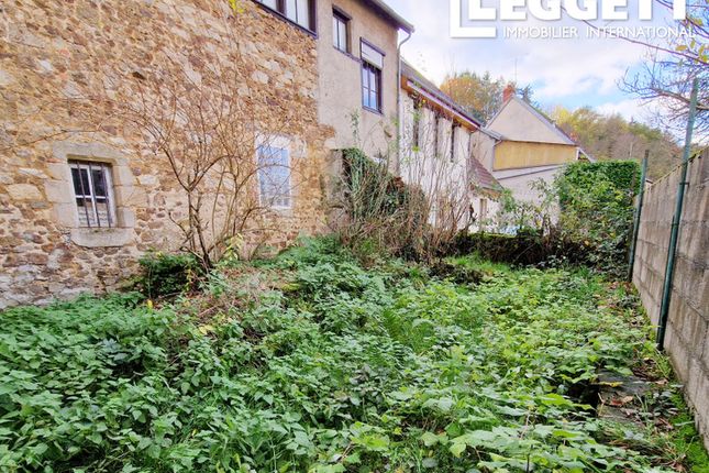 Villa for sale in Aubusson, Creuse, Nouvelle-Aquitaine