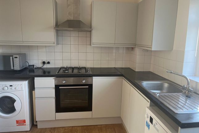 31, Dawlish Road, Reading photo 4