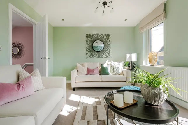 Taylor Wimpey - Auster Place at Brightwell Lakes