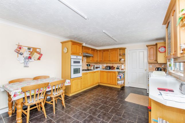 107, Fridaybridge Road, WISBECH photo 2