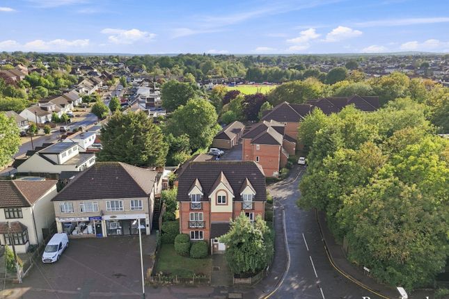Flat 4, Abraham Court, 2-4, St. Marys Lane, Upminster photo 3