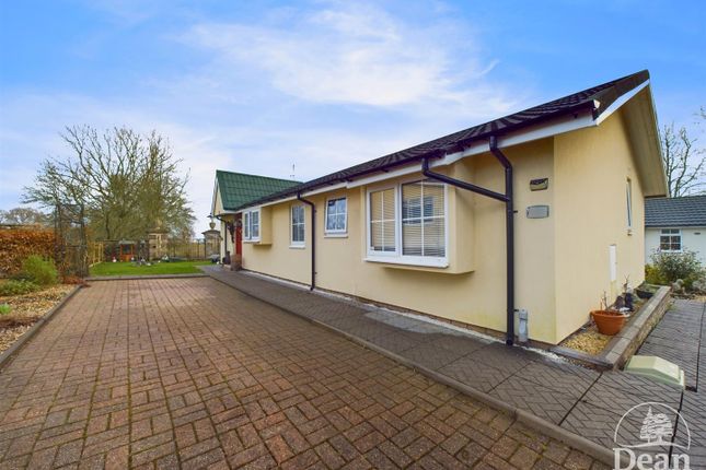 clanna-country-park-alvington-lydney-gl15-2-bedroom-mobile-park-home
