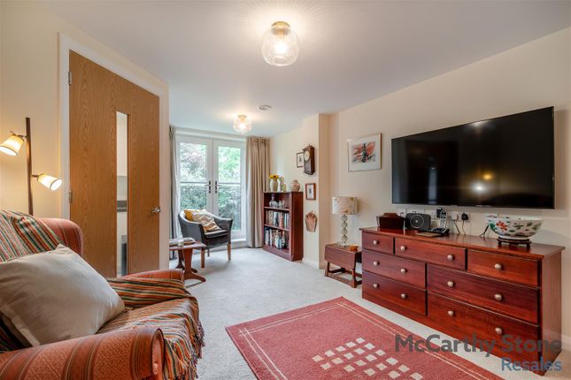 40 Balshaw Court, Burlington Gardens, Leyland photo 3