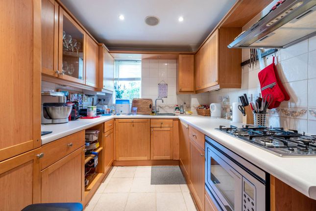 Thumbnail Maisonette to rent in May Bate Avenue, Kingston, Kingston Upon Thames