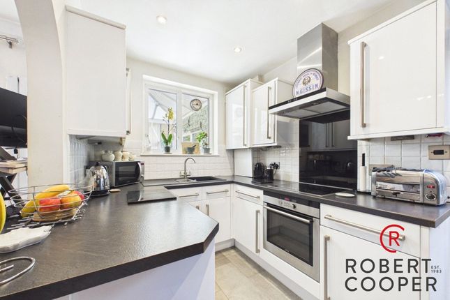 20, Bourne Avenue, Ruislip photo 4