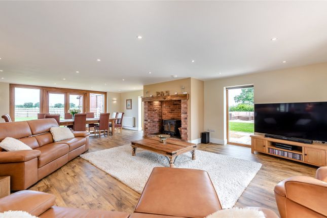 Living &amp; Dining Room