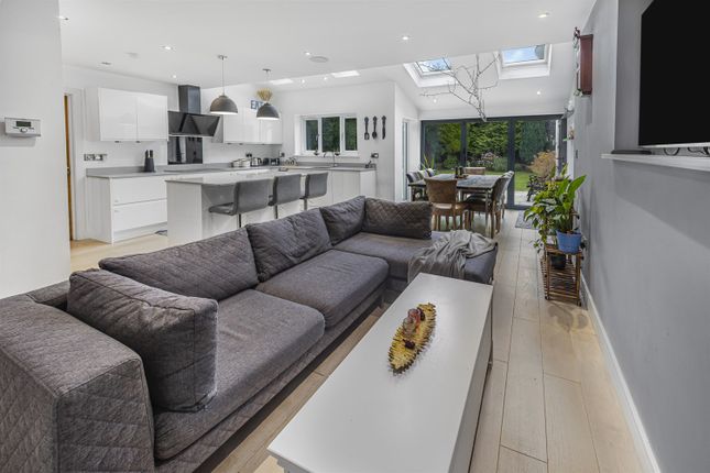 Open Plan Living/Dining/Kitchen