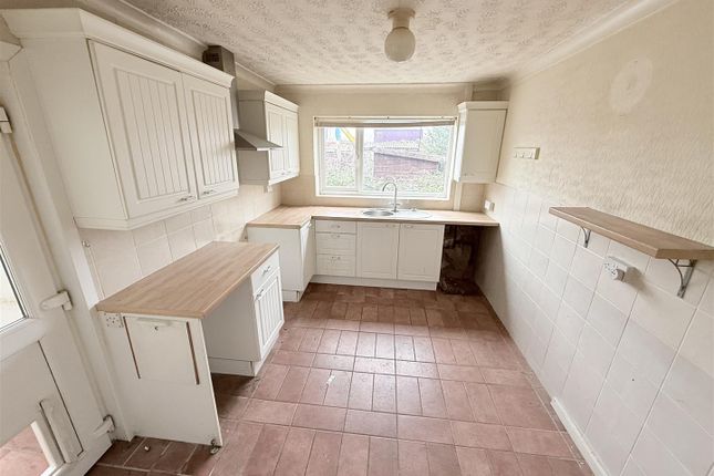 64, Owston Road, Doncaster photo 4