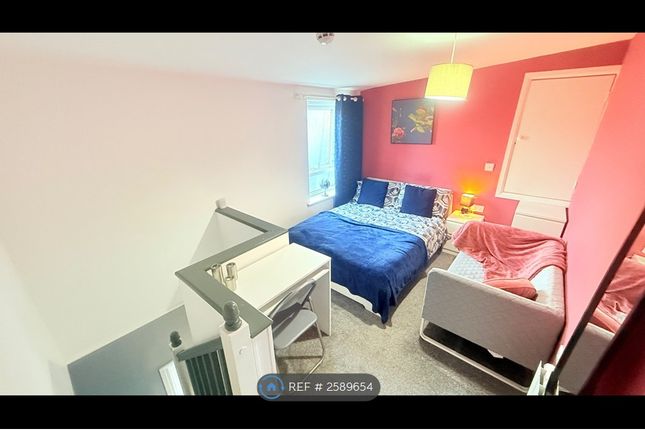 Room 6 - Double Ensuite Room For Single Occupancy