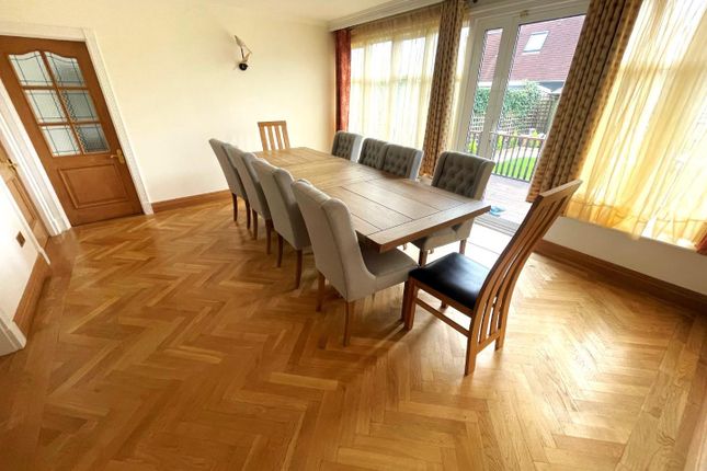 Dining Room.Jpg