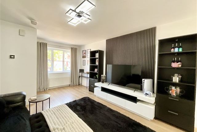 6, Carlton Way Treeton, Rotherham photo 3