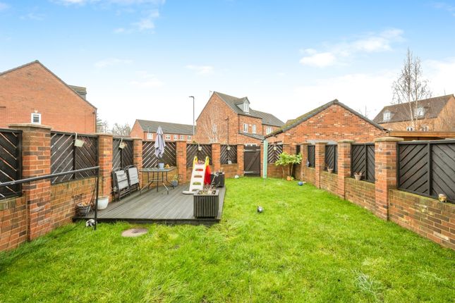 44, Roebuck Chase, Rotherham photo 3
