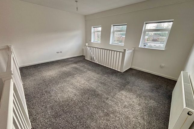 Flat 4, 152, Station Road, St. Helens photo 4