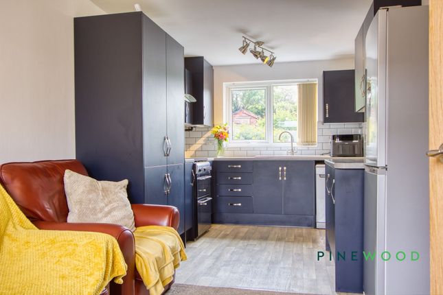 9 The Paddocks, Chesterfield photo 4