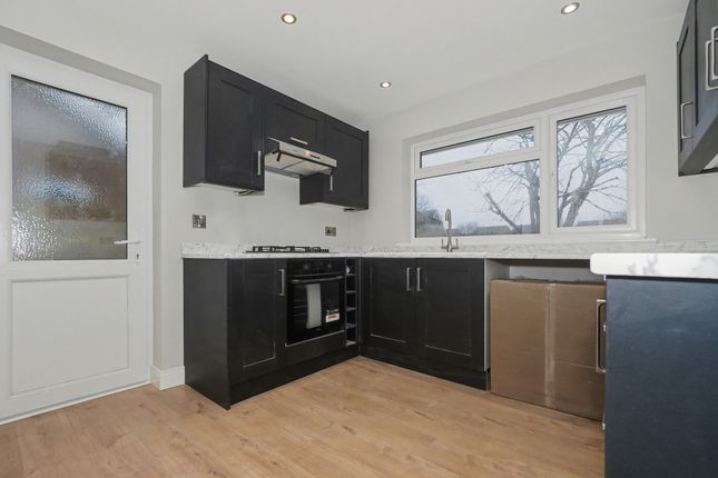2 Grenville Way, Broadstairs photo 2
