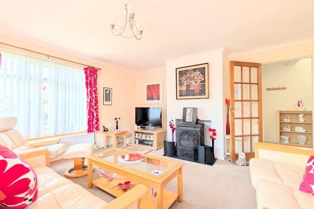 7 Suzan Crescent, Wantage photo 2