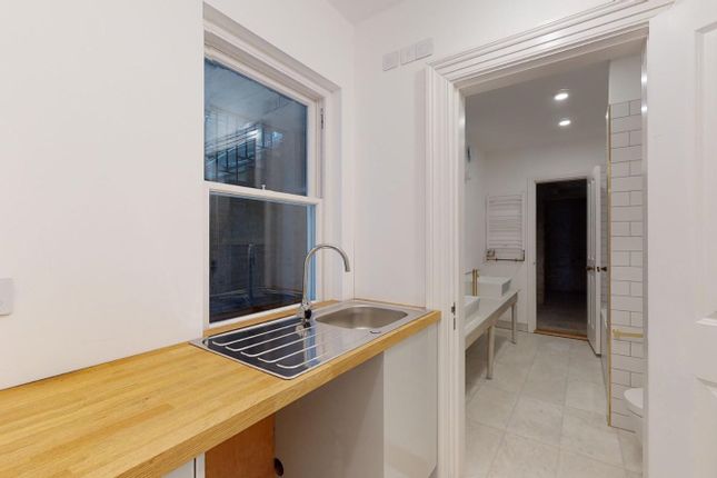 Flat 1, 18, Royal Crescent, Ramsgate photo 5