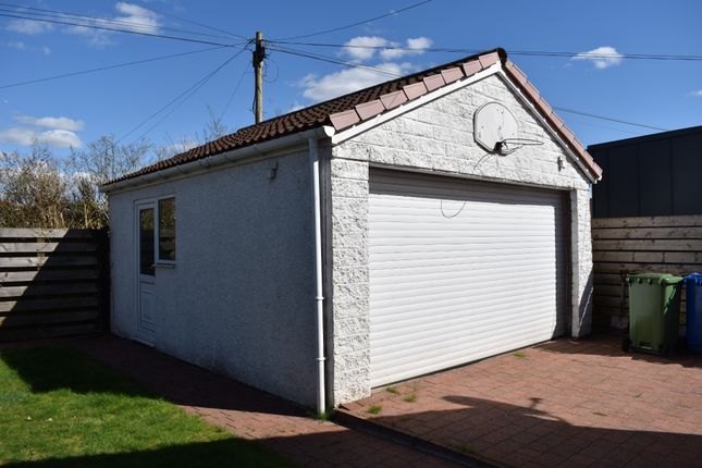 Detached bungalow to rent in Drymen Road, Bearsden, Glasgow