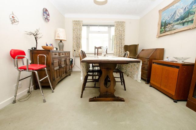 21, Glasslaw Road, Southampton photo 4