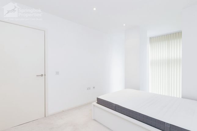 Flat for sale in The Cube East, Wharfside Street, Birmingham, West Midlands