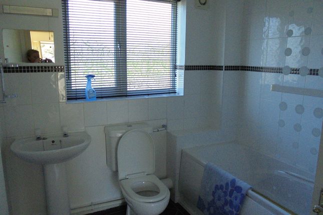 11, Cornelius Close, South Cornelly photo 5