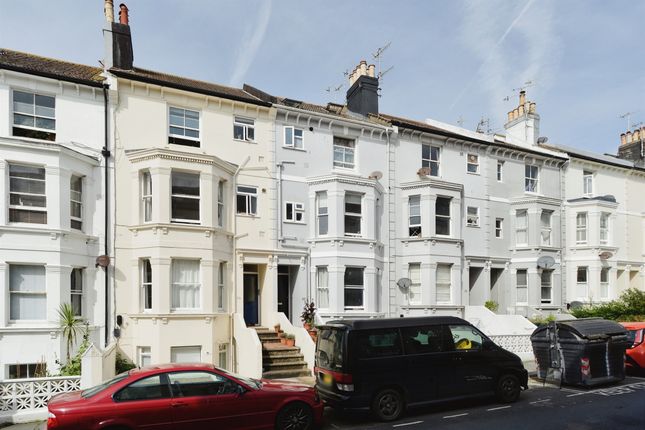 Thumbnail Flat for sale in Lansdowne Street, Hove