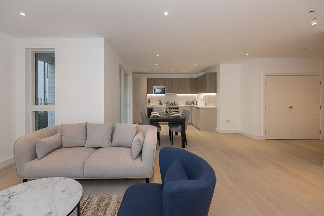 Flat for sale in The Avenue, Queen's Park
