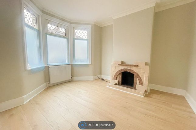 Westoe Road, London photo 2