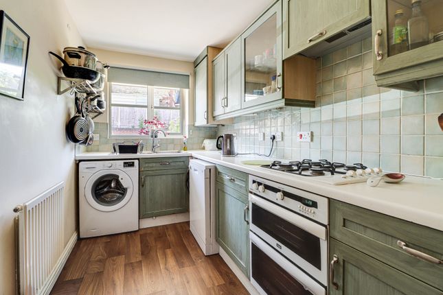 16, Harpenden Rise, Hertfordshire photo 4
