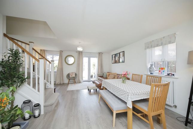 21, Merton Road, Taunton photo 4