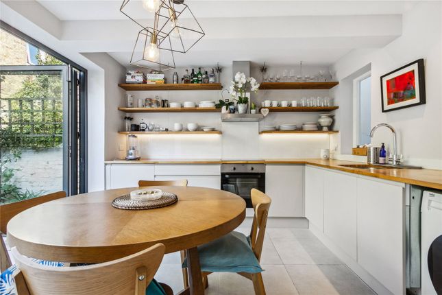 Flat for sale in Marney Road, London