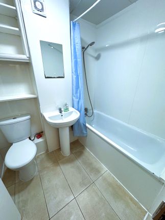 Peartree Close, South Ockendon photo 4