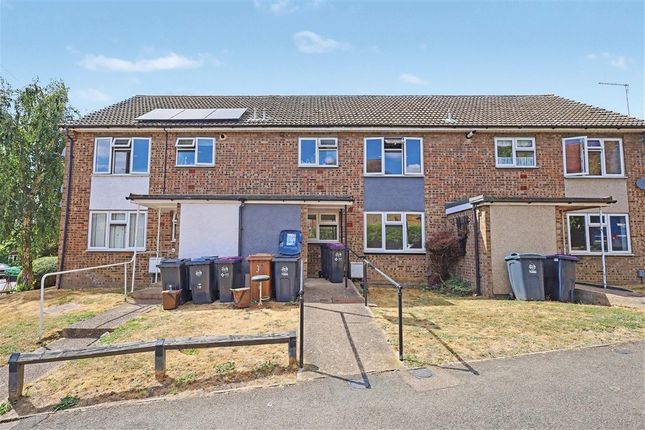 1-bed flat on 3, High Oak Road, WARE, £100,000