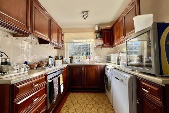 Shenfield, 17, Battery Hill, Fairlight photo 3