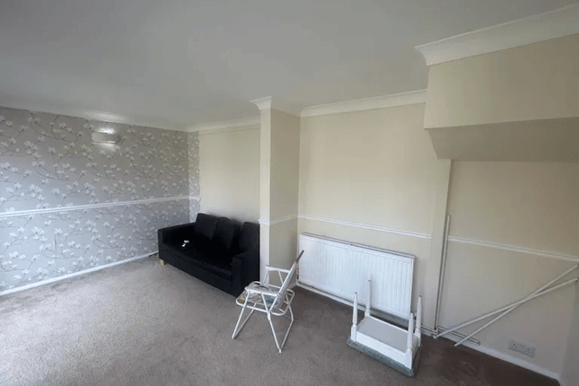 12 LODGE WAY, SHEPPERTON, SHEPPERTON photo 2