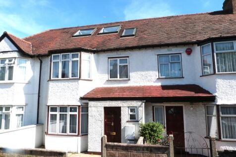 5-bed terraced on 6 Boyne Avenue, Hendon, London, £790,000